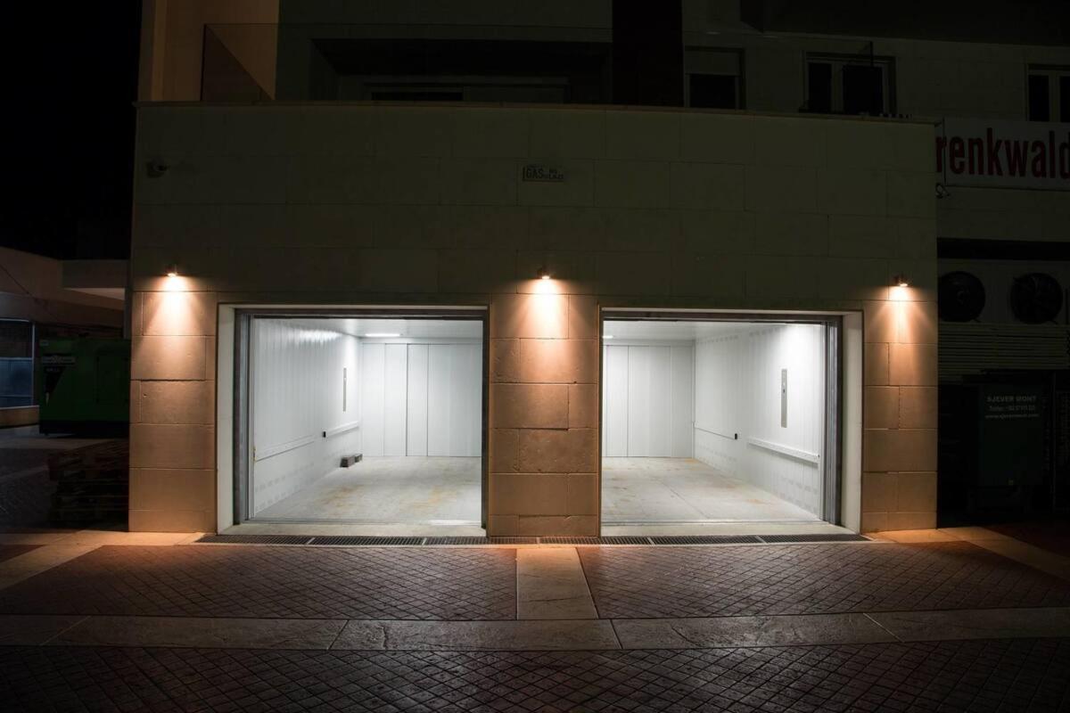 Red Lux Apartment Budva Bagian luar foto
