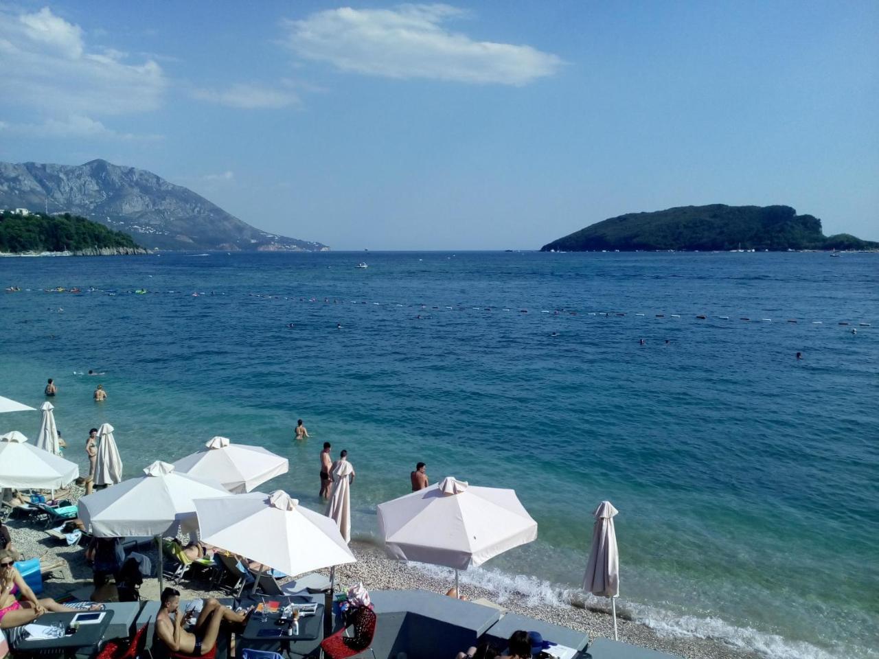 Red Lux Apartment Budva Bagian luar foto